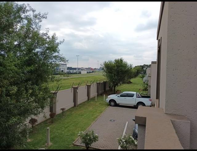 2 BEDROOM PROPERTY TO RENT IN JANSEN PARK